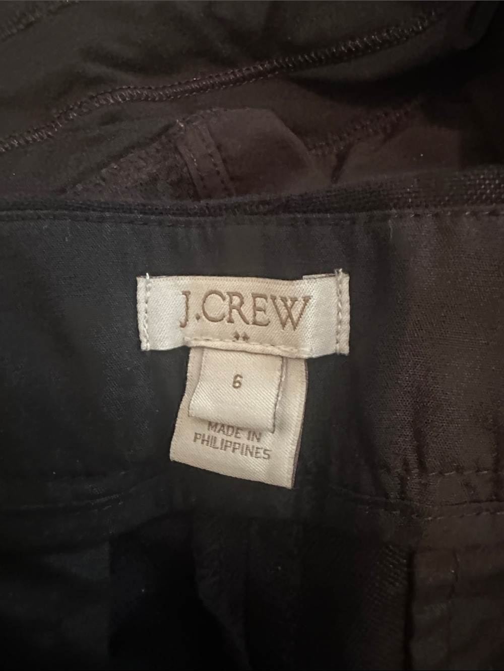 J. Crew 6 EUC Black Scallop-Hem Women's Shorts - Picture 2 of 3